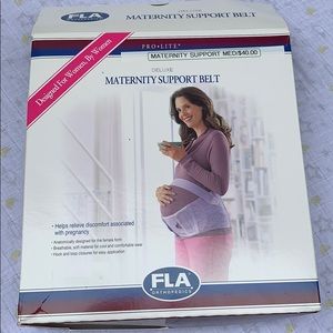 NWOT maternity support belt